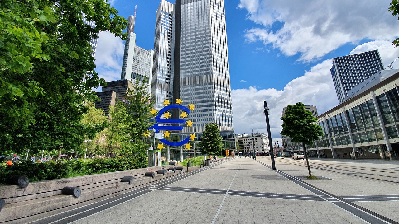 European Central Bank (ECB)